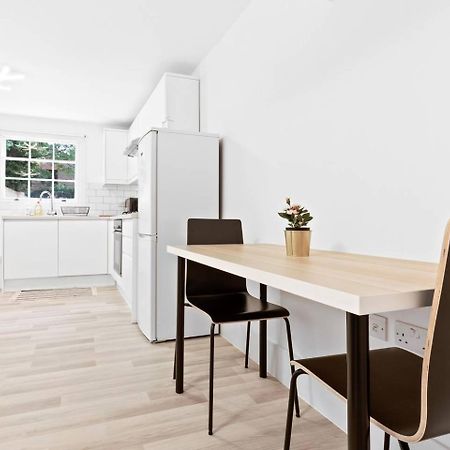 Airy Spacious 1 Bedroom Aprtment With Garden In Brixton Londres Exterior foto